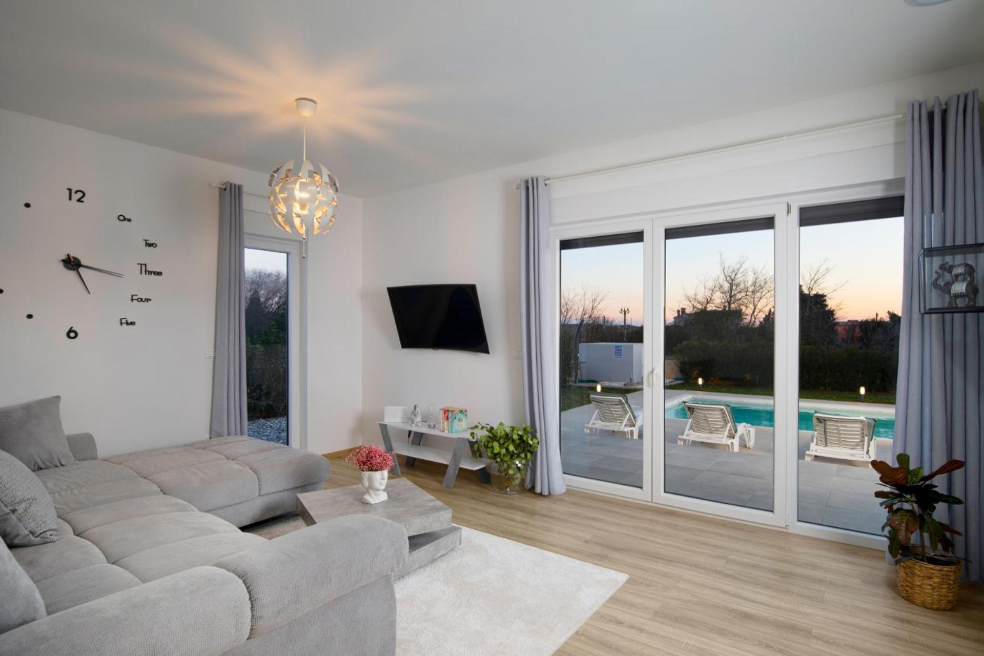 Aria Villa *